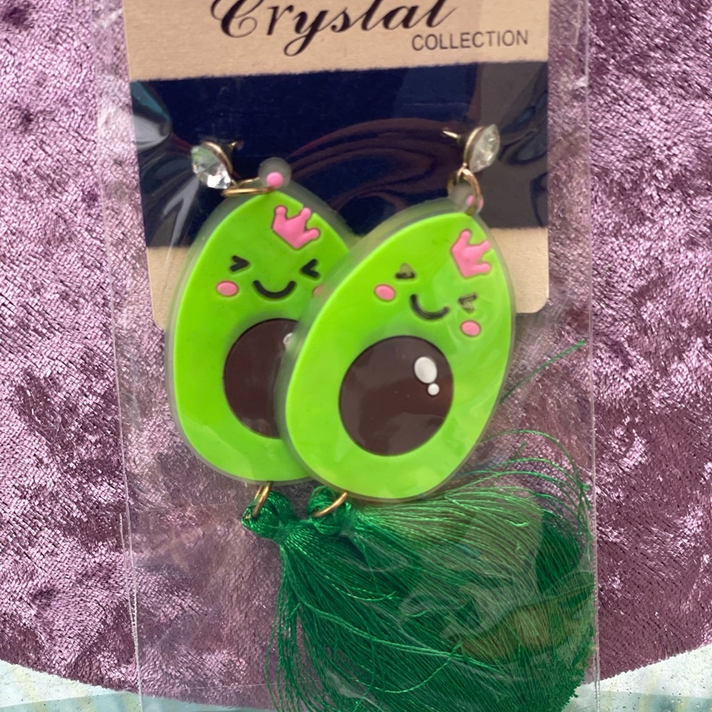 🏷️ SALE 3 x $10 Green Avocado Fun Earrings